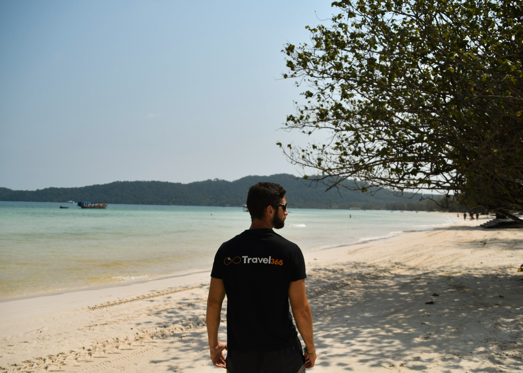 saracen bay koh rong