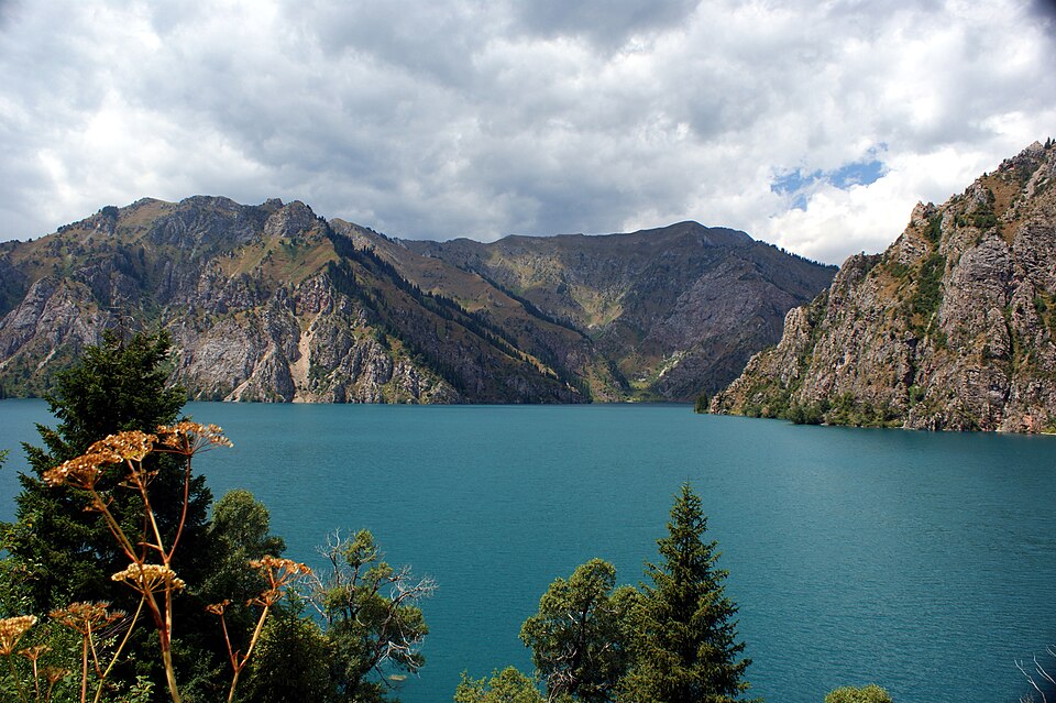 sary chelek lake