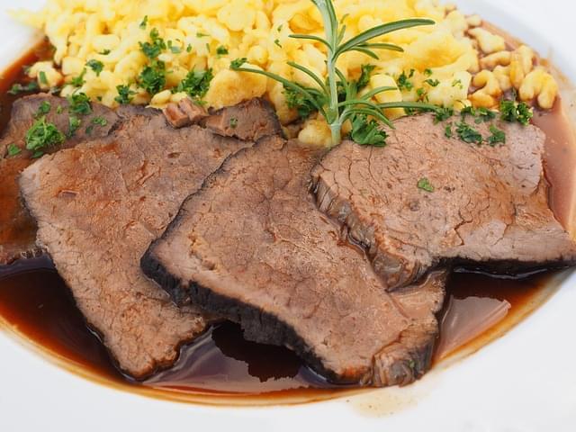 sauerbraten carne piatto di carne 1