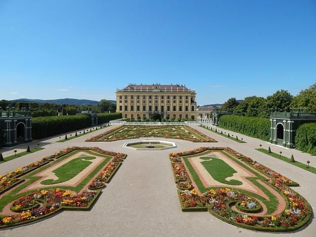 schoenbrunn giardino vienna 1