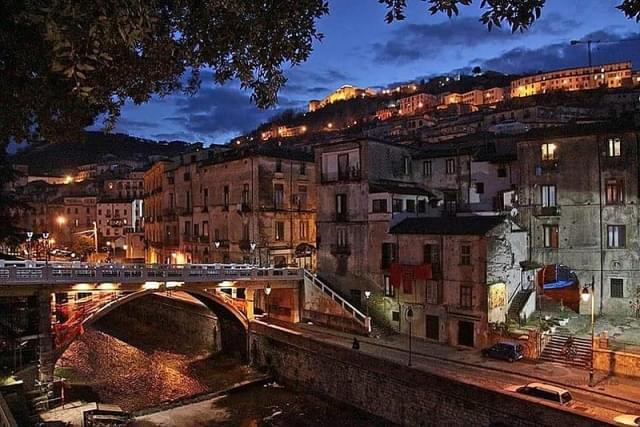 scorcio centro storico cosenza