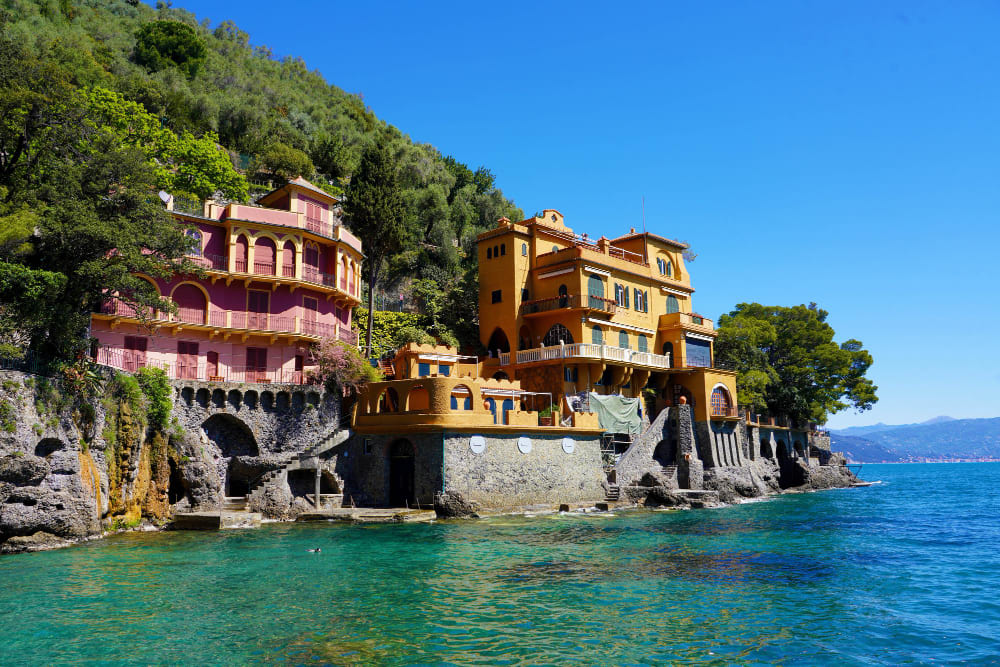 scorcio di portofino sulla riviera italiana genova italia