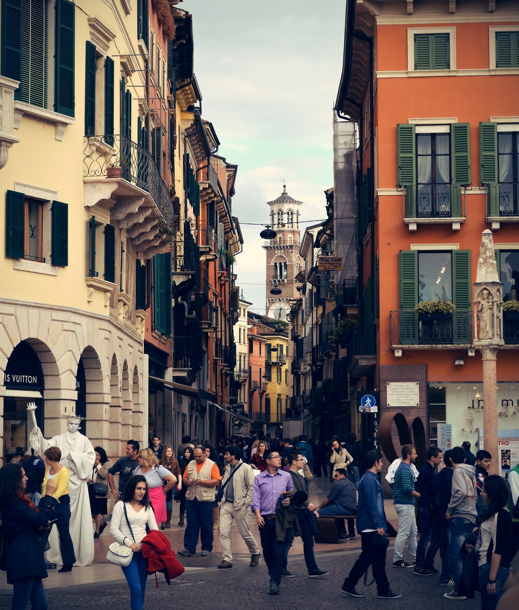 Scorcio di via Mazzini Verona