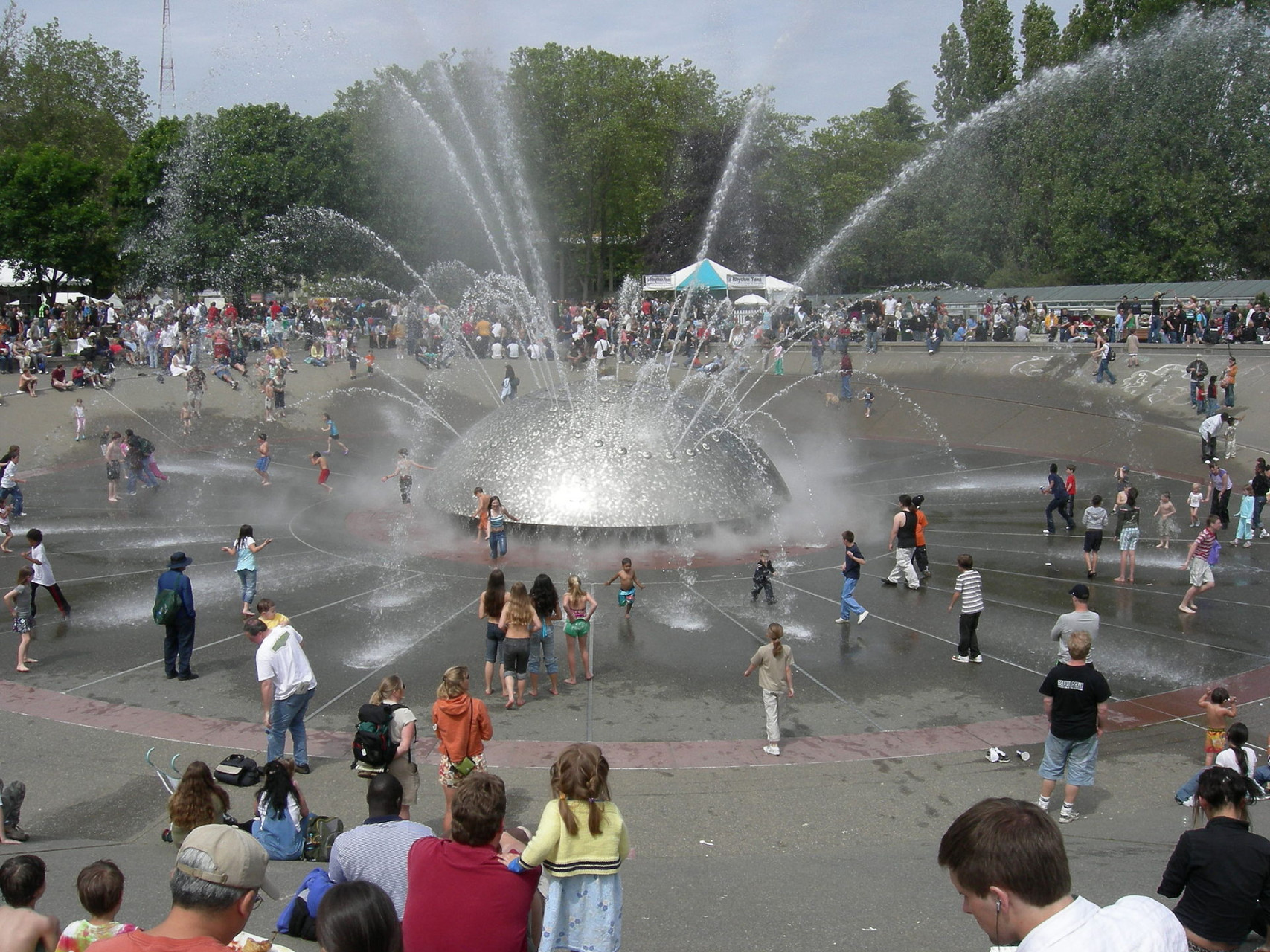 seattlecenter internationalfountain05