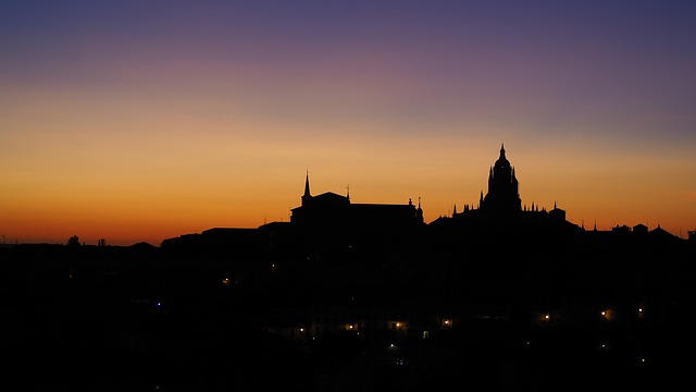 segovia silhouette notte tramonto