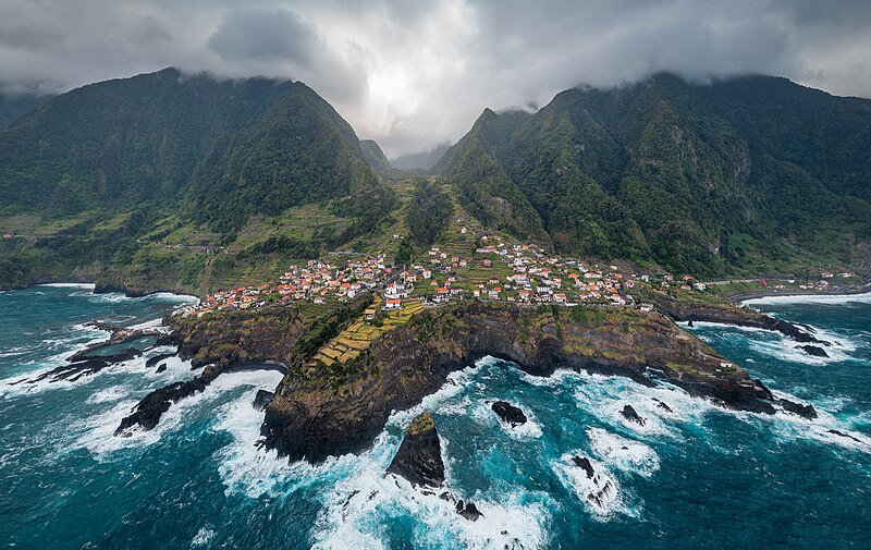 seixal in porto moniz madeira