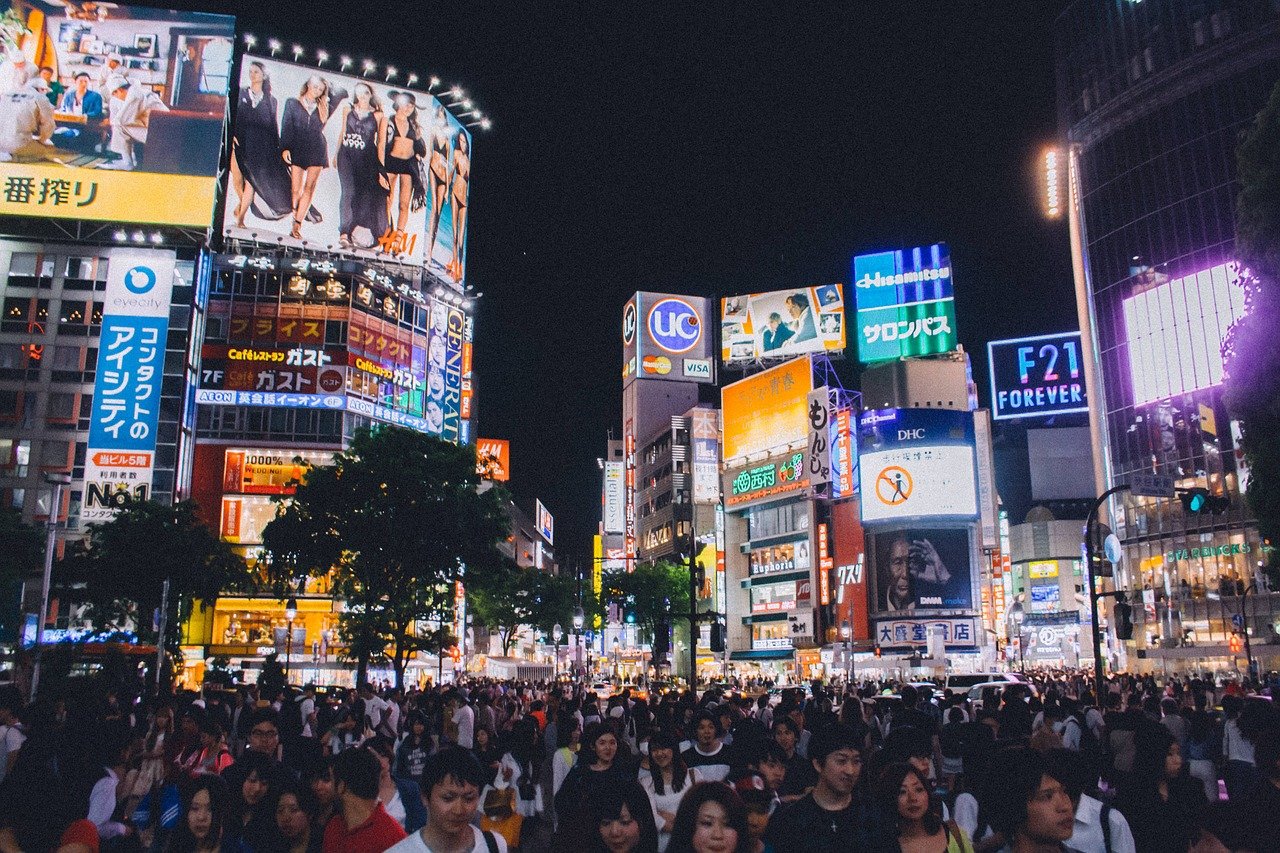 shibuya incrocio tokyo di sera