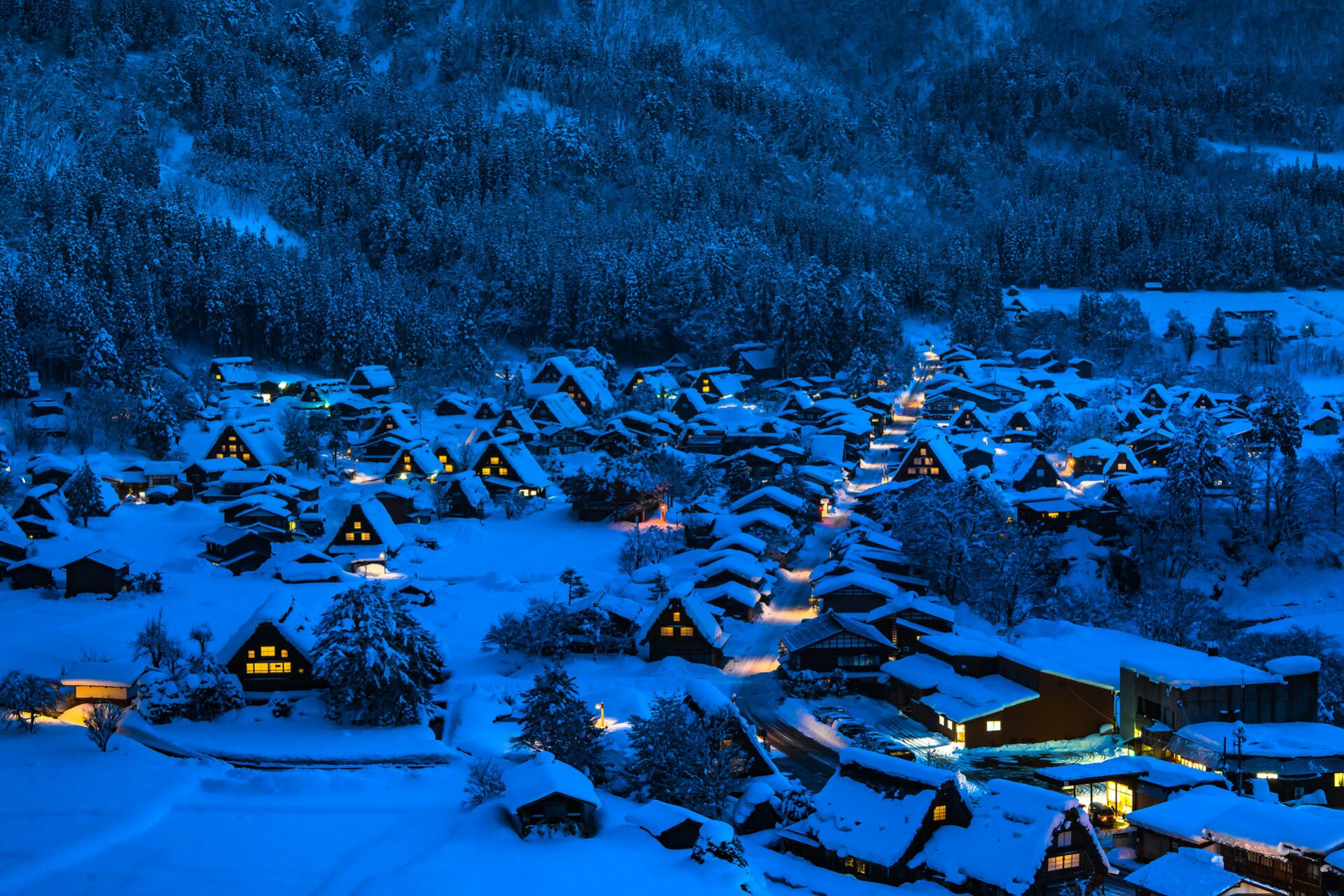 shirakawa go at night 198621599