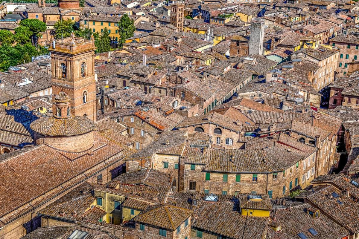 siena tuscany tetti di casa