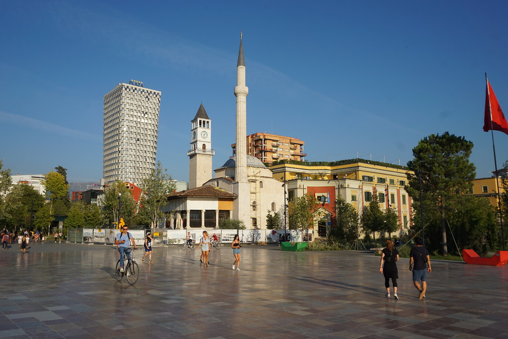 skanderbeg square tirana