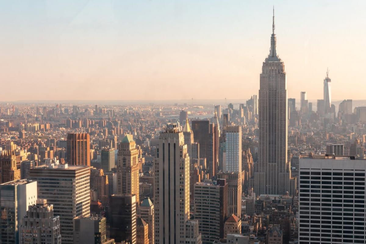 skyline photo of empire state building in new york city