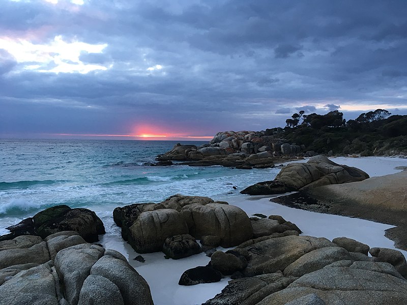 sleepy bay tasmania