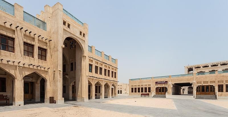 souq waqif doha falcon