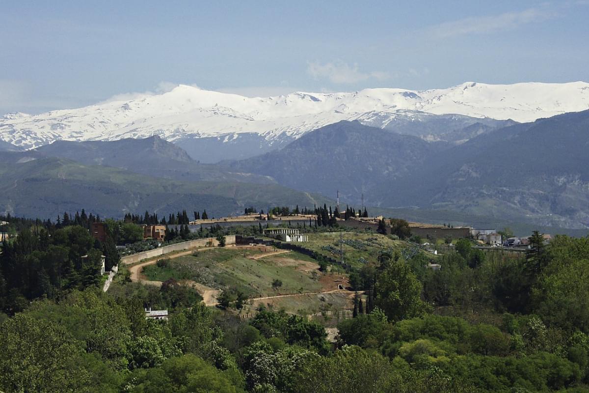 spagna sierra nevada paesaggio