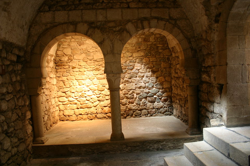 spain girona banys arabs frigidarium