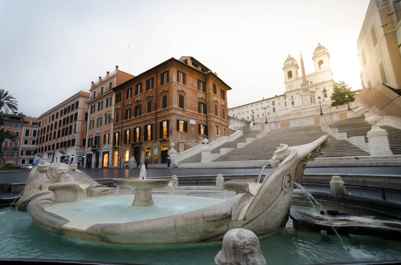 spanish steps with fountain rime italy