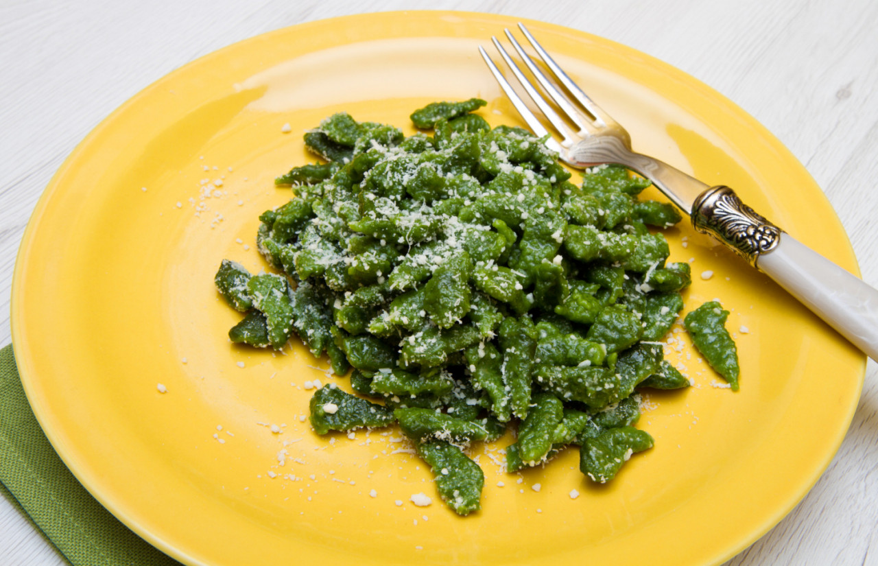 spatzle dumplings green pasta from south tyrol