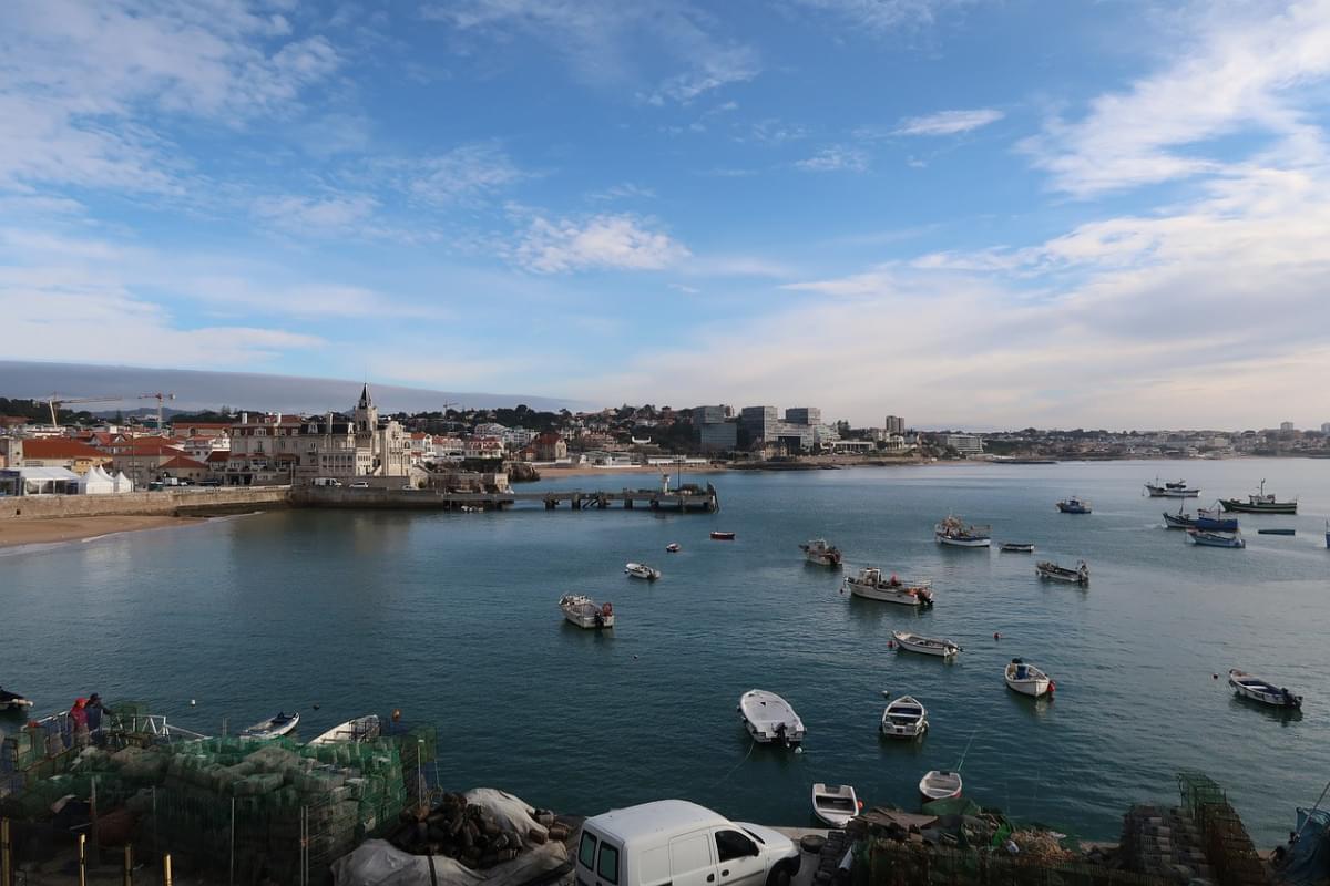 spiaggia cascais portogallo mare