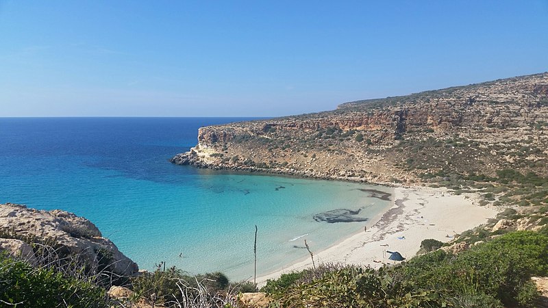 spiaggia dei conigli lampedusa