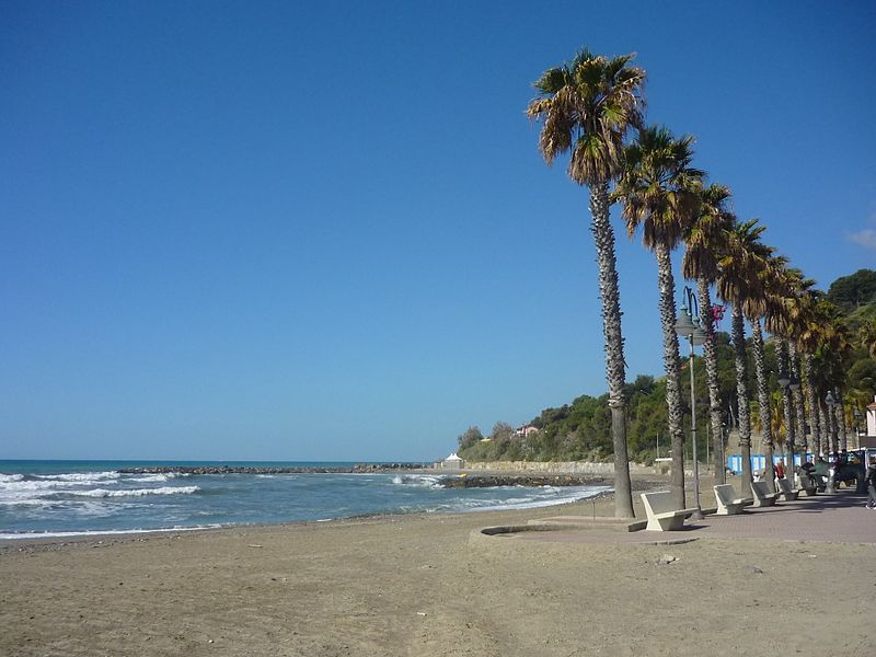 spiaggia libera di san lorenzo al mare panoramio 2