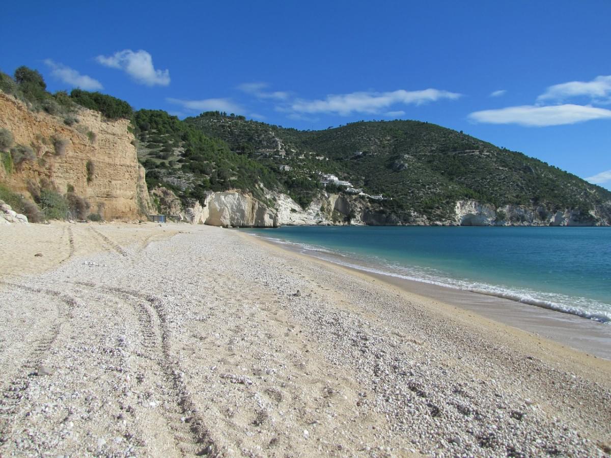 spiaggia mattinatella puglia