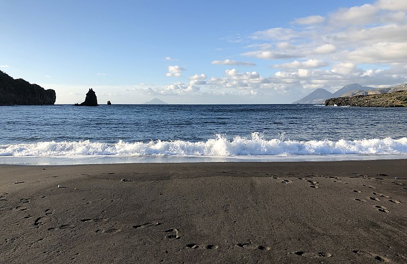 spiaggia sabbie nere 01