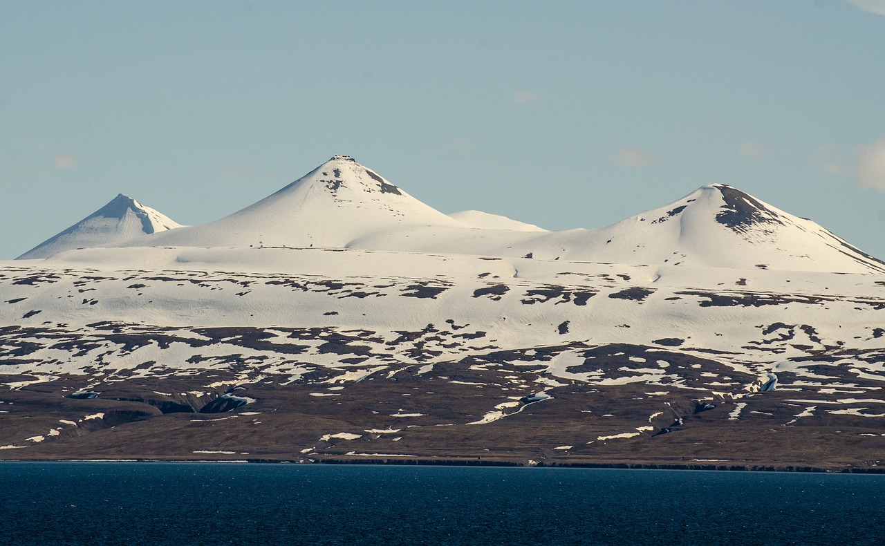 spitsbergen cima di montagne