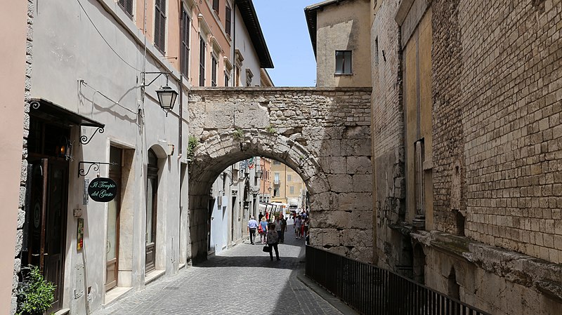 spoleto arco di druso