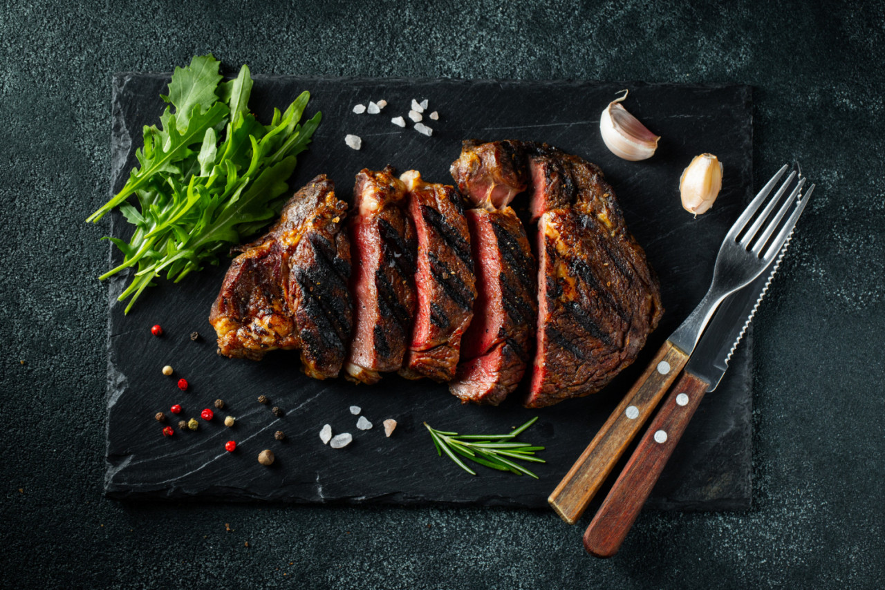 steak ribeye grilled with pepper garlic 1