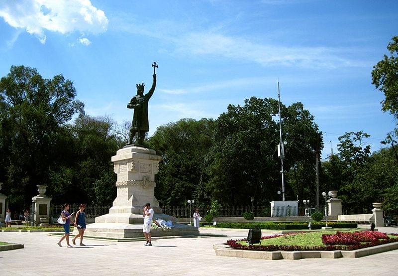 stefan cel mare parco e statua