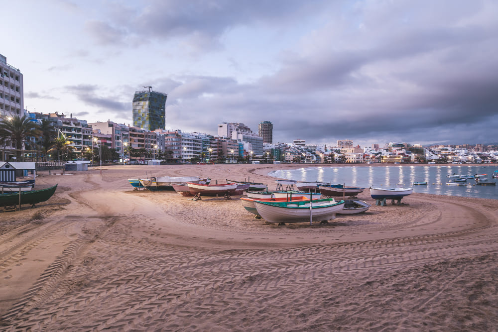 sunrise las canteras beach las palmas de gran canaria