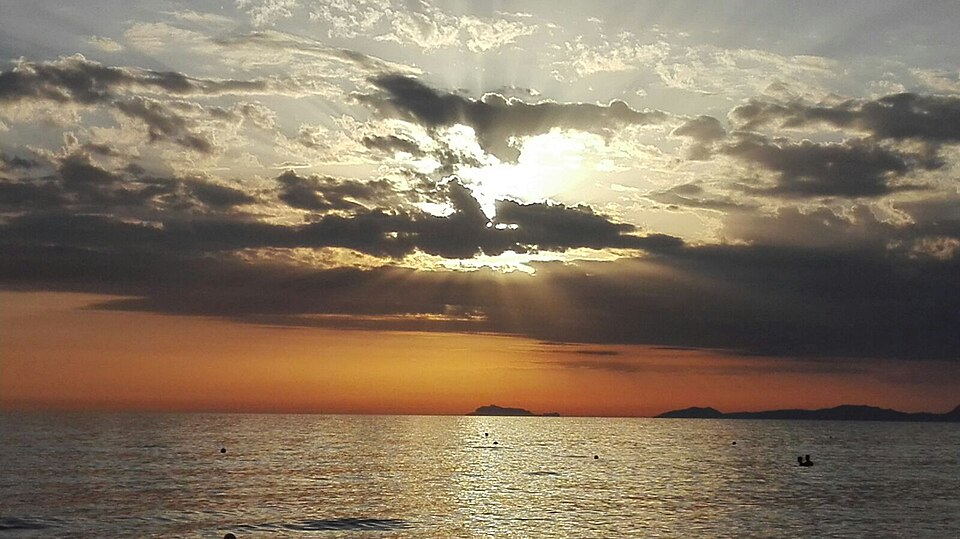 sunset in paestum 01