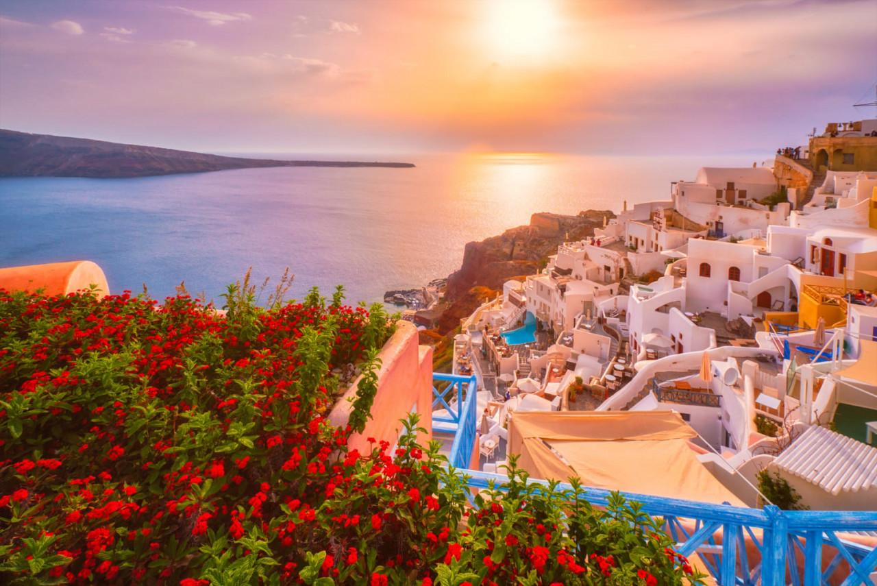 sunset oia town santorini island summer santorini greece