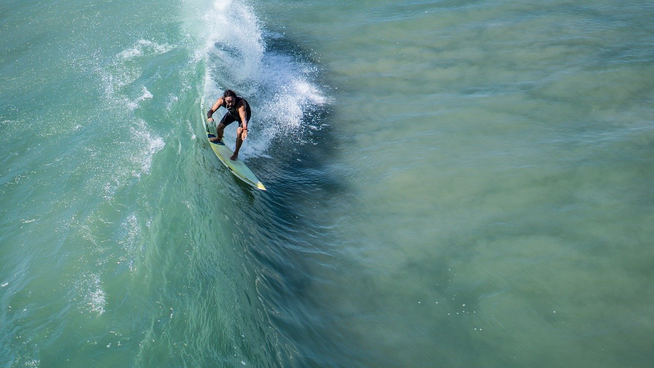 Mavericks Surf