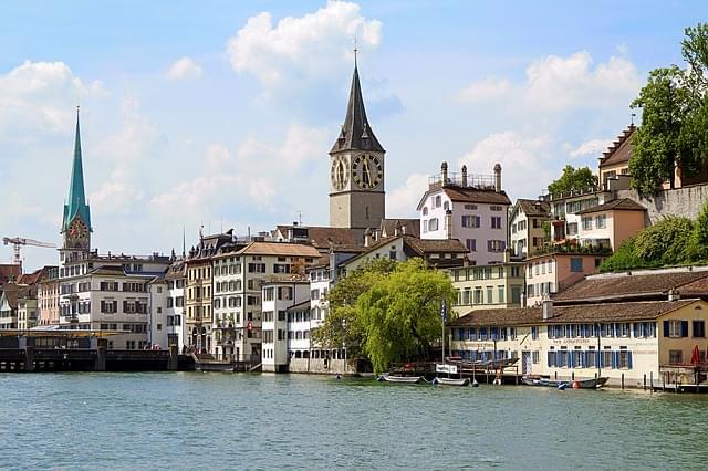 svizzera zurigo limmat river