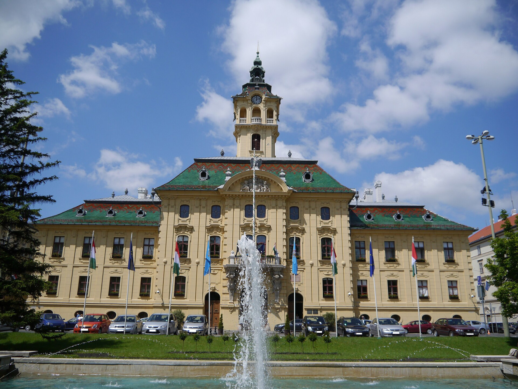 szegedrathaus1
