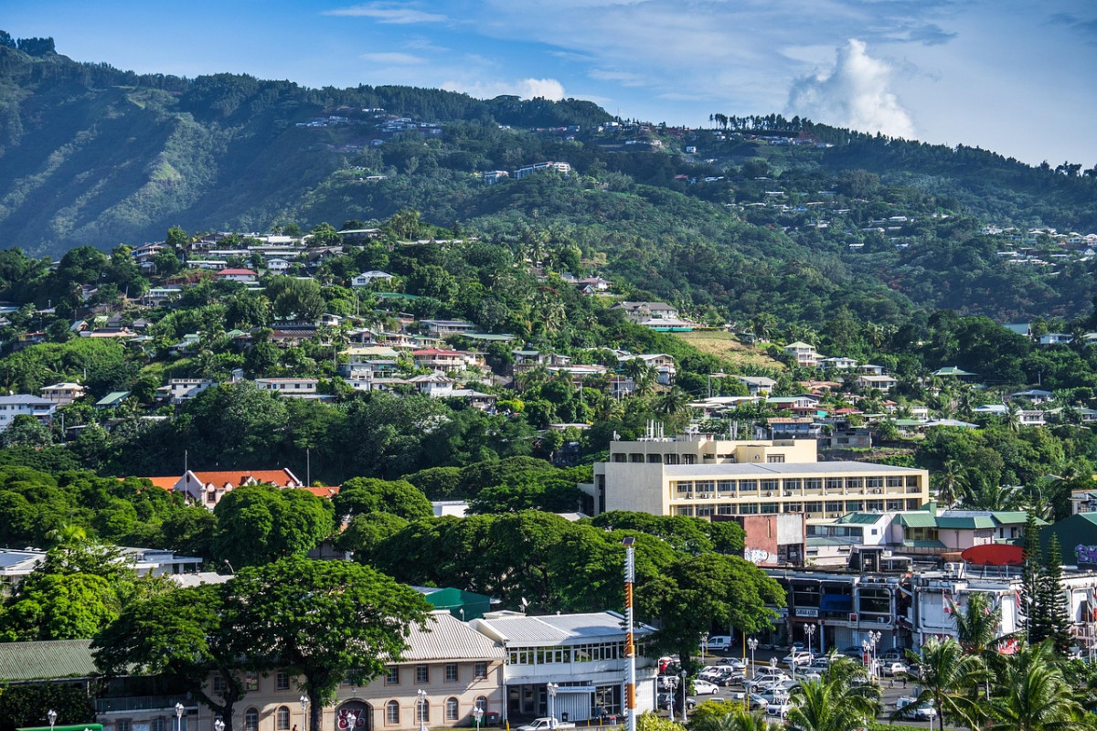 tahiti paesaggio montagna cielo 1