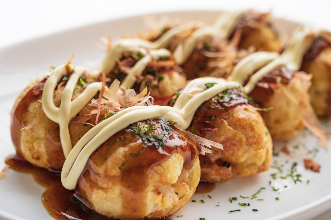 takoyaki white background 1