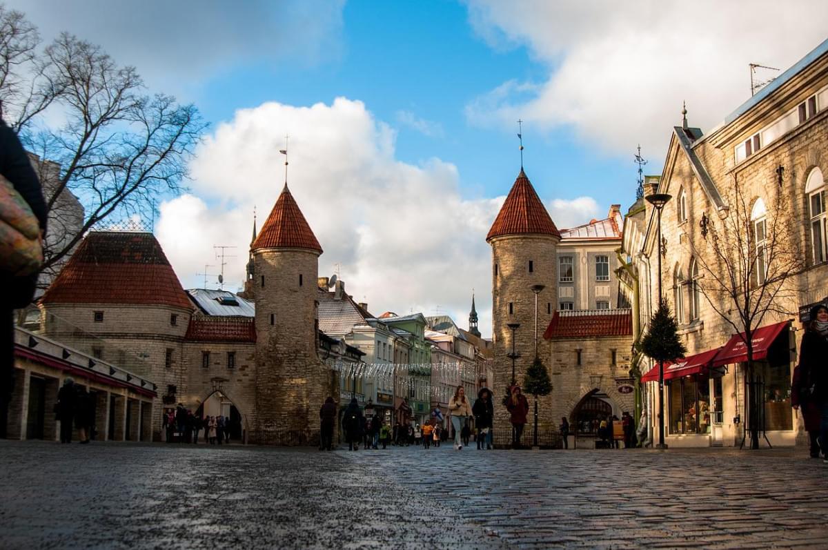 tallin centro storico porta