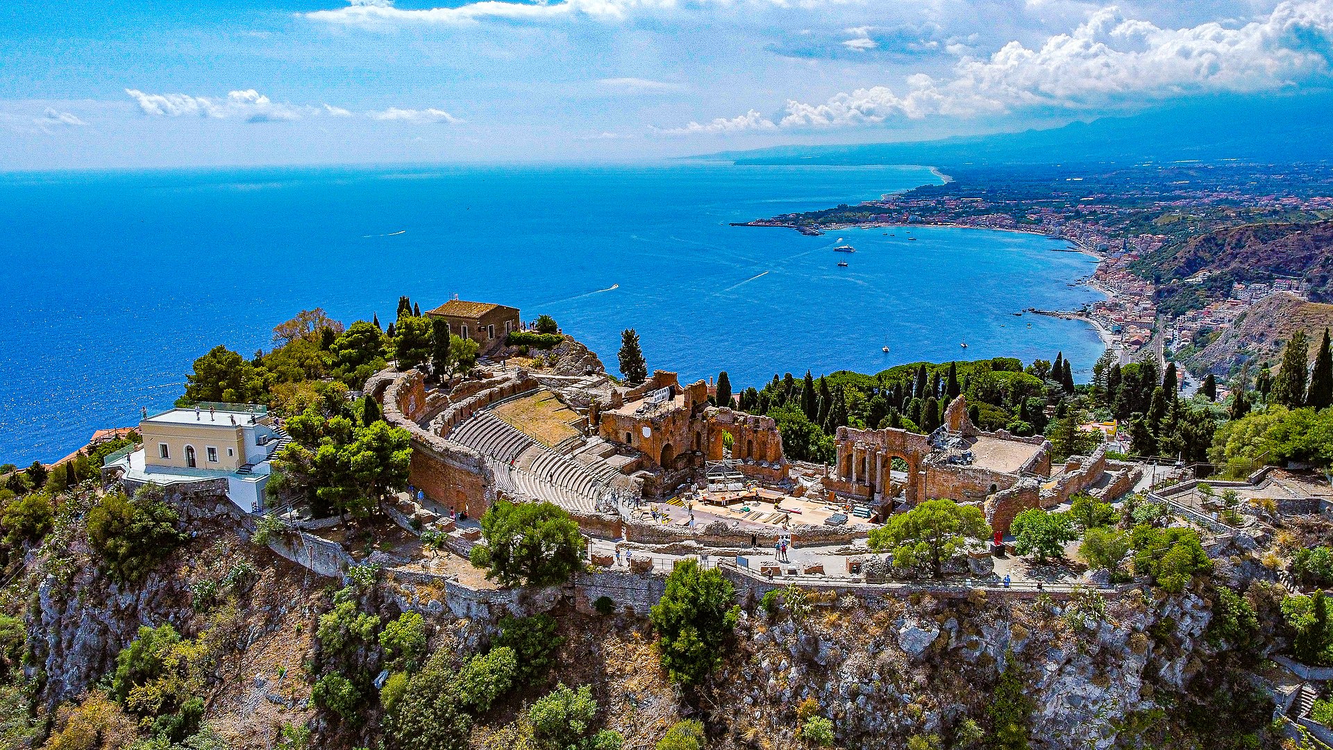 17 strada panoramica taormina siracusa