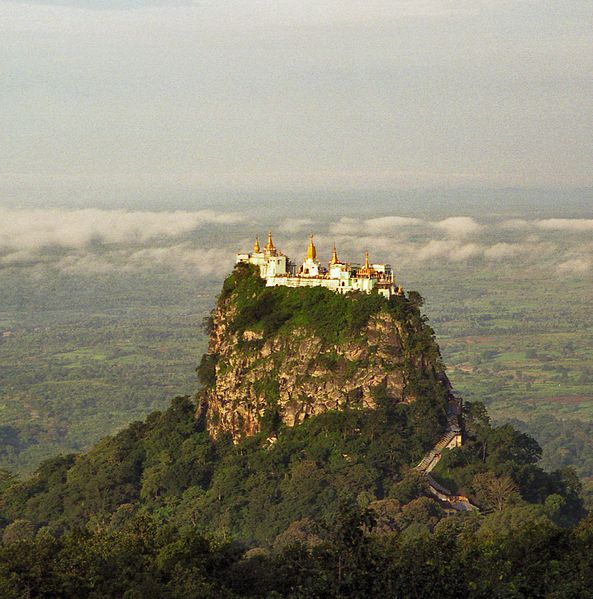 Monastero di Taung Kalat - Birmania