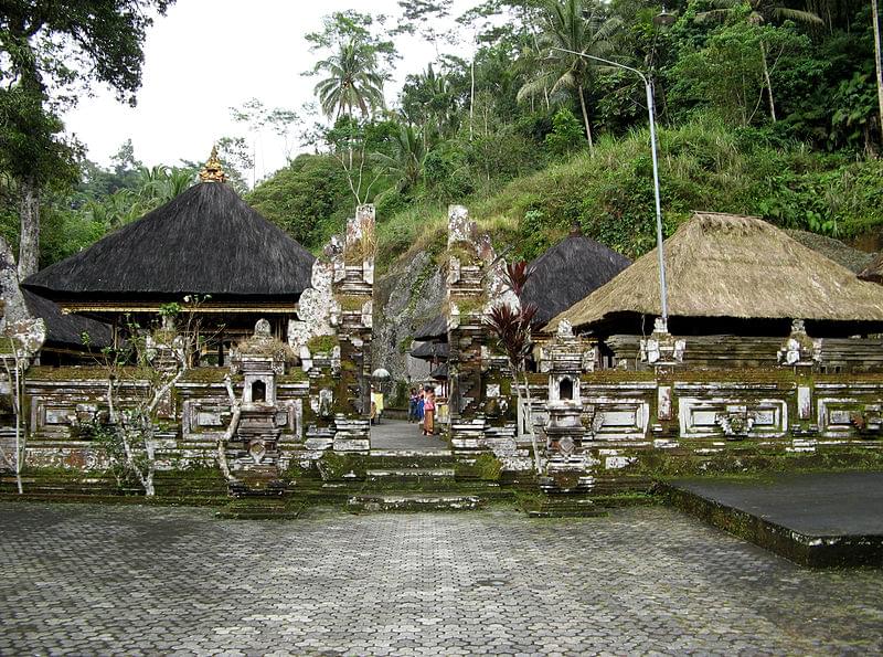 temple entrance gunung kawi bali 1636