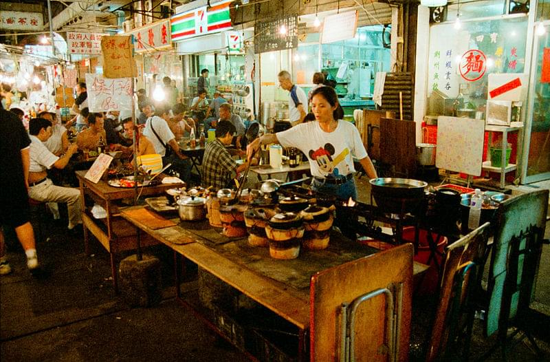 temple street night market