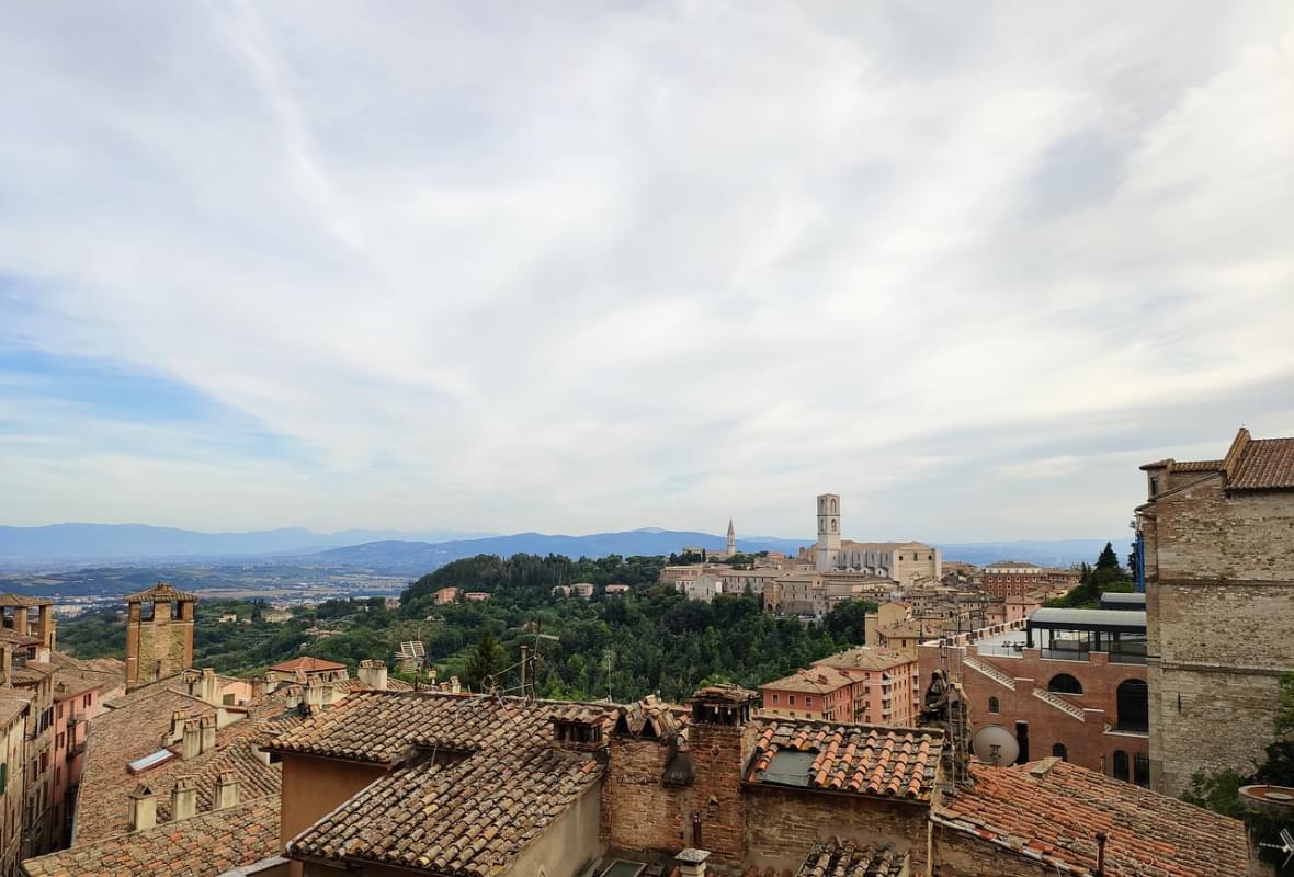 tetti edifici cielo vista cumulus