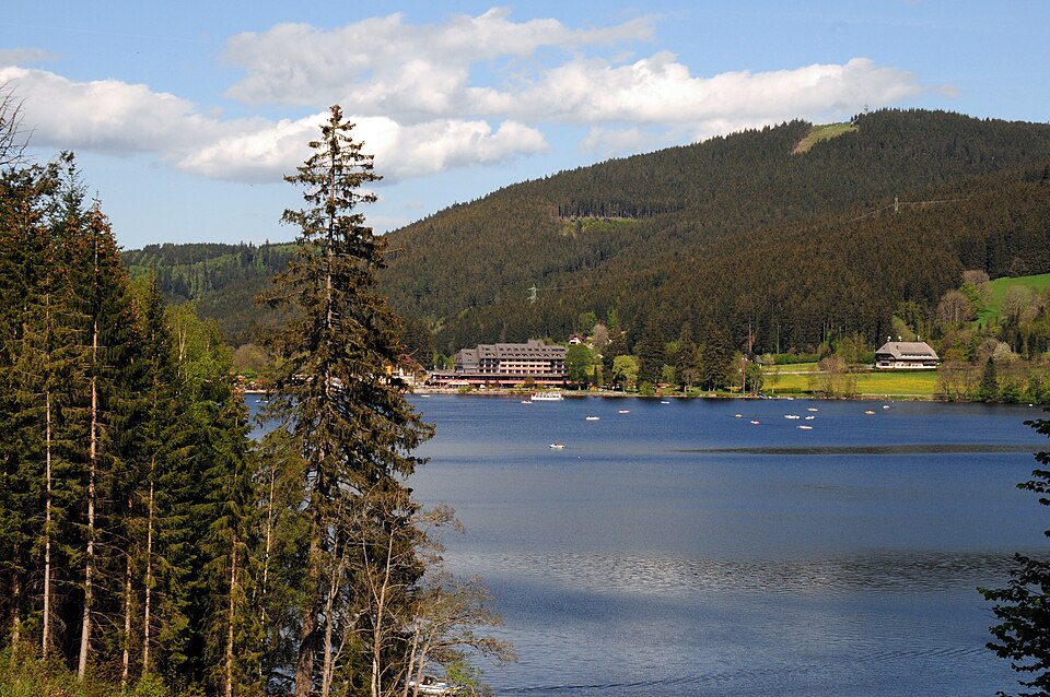 the famous lake titisee in the schwarzwald panoramio