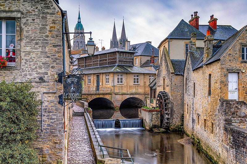 the historic center of bayeux normandy 1