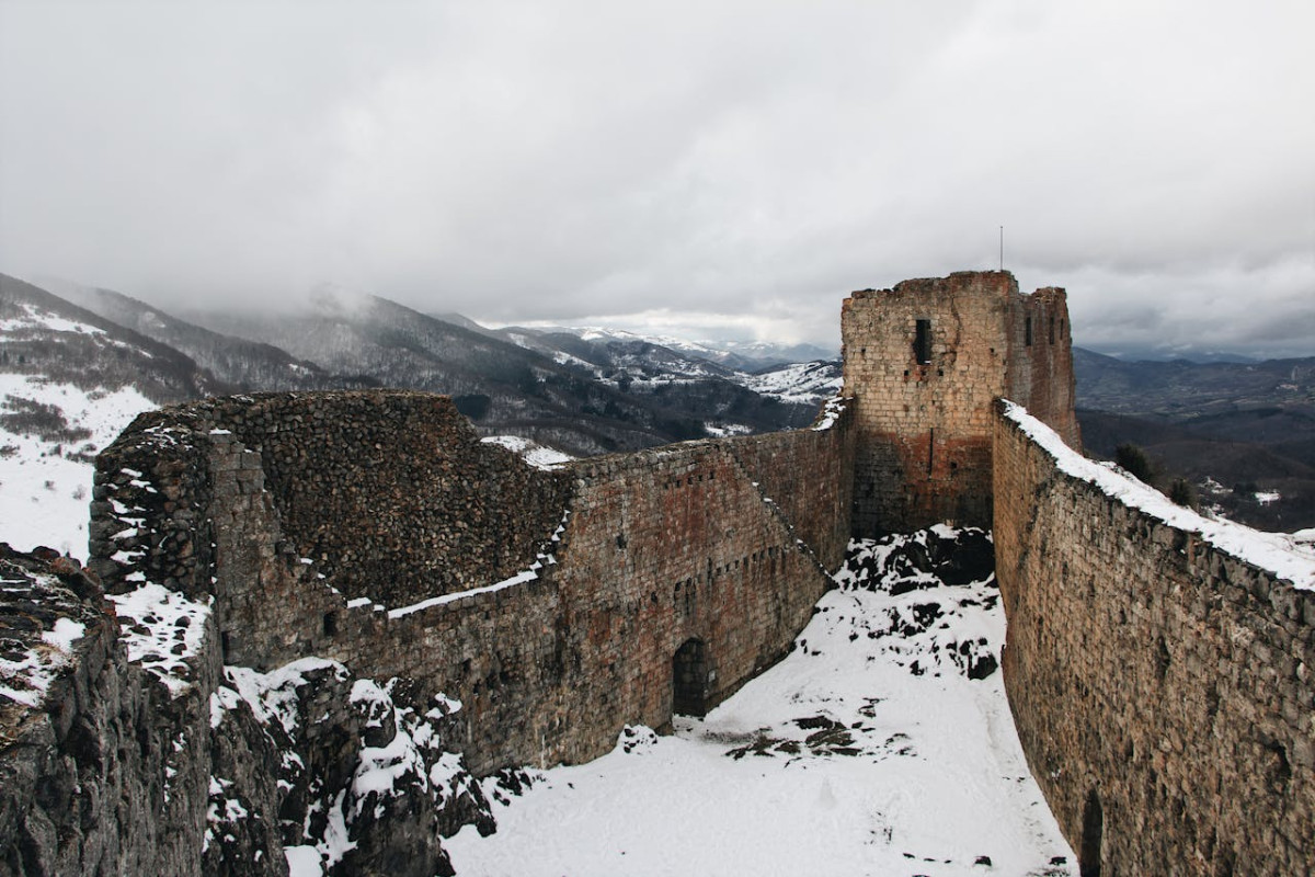 the siege of montsegur fortress