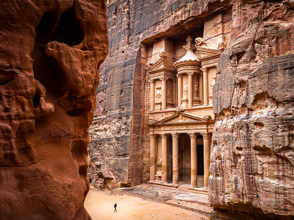 the treasury petra jordan travel photography