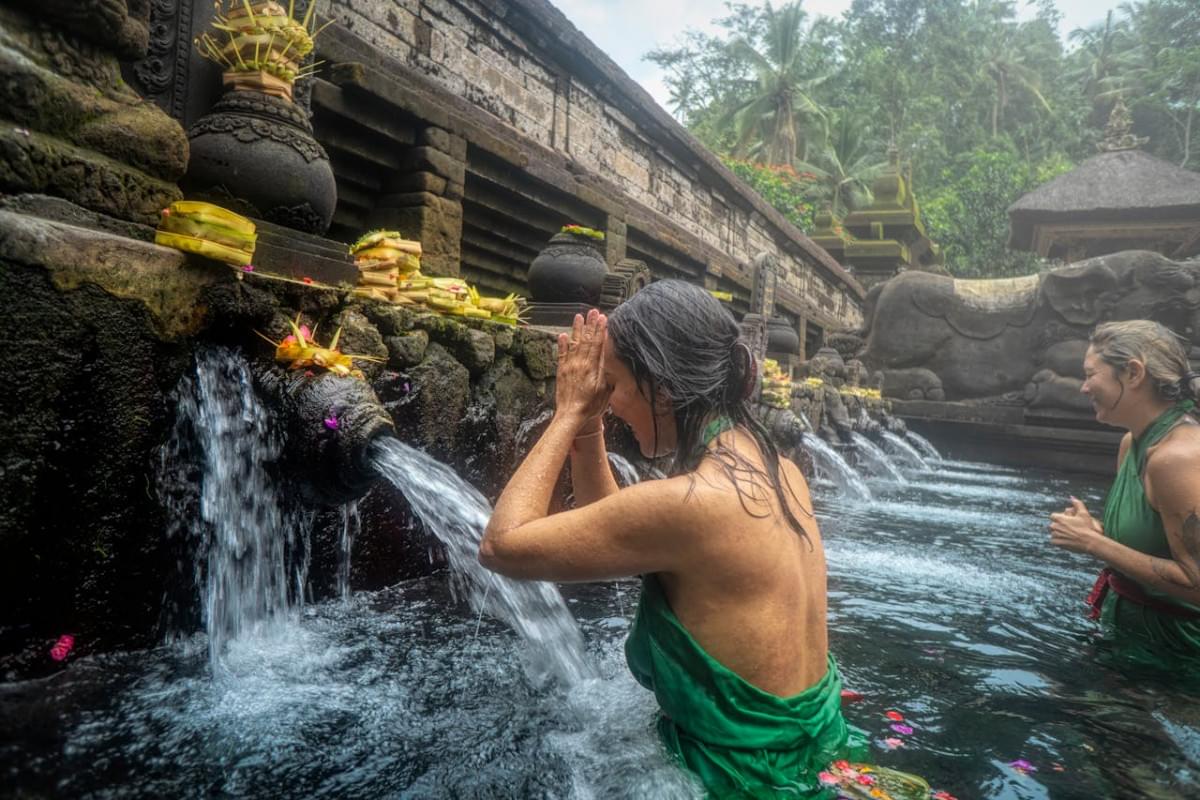 tirta empul bali