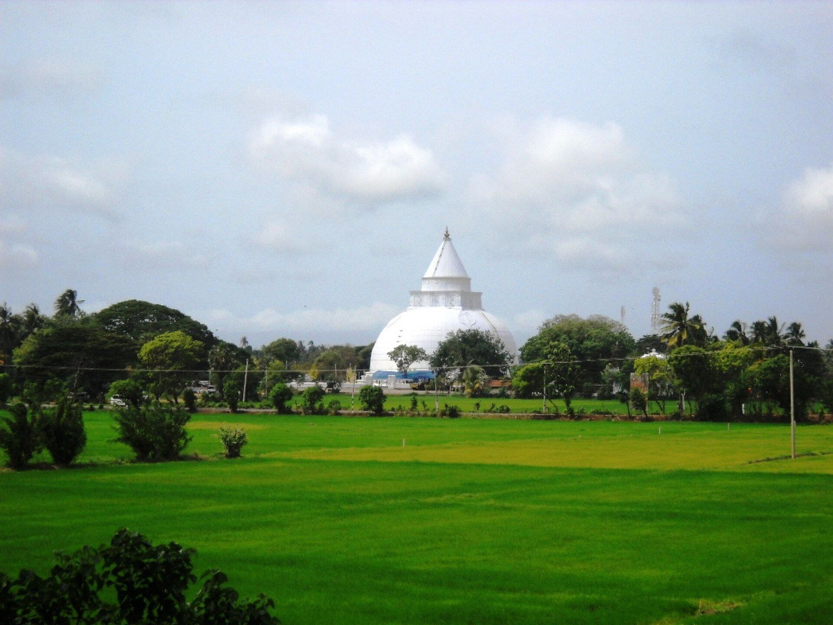 tissamaharama stupa